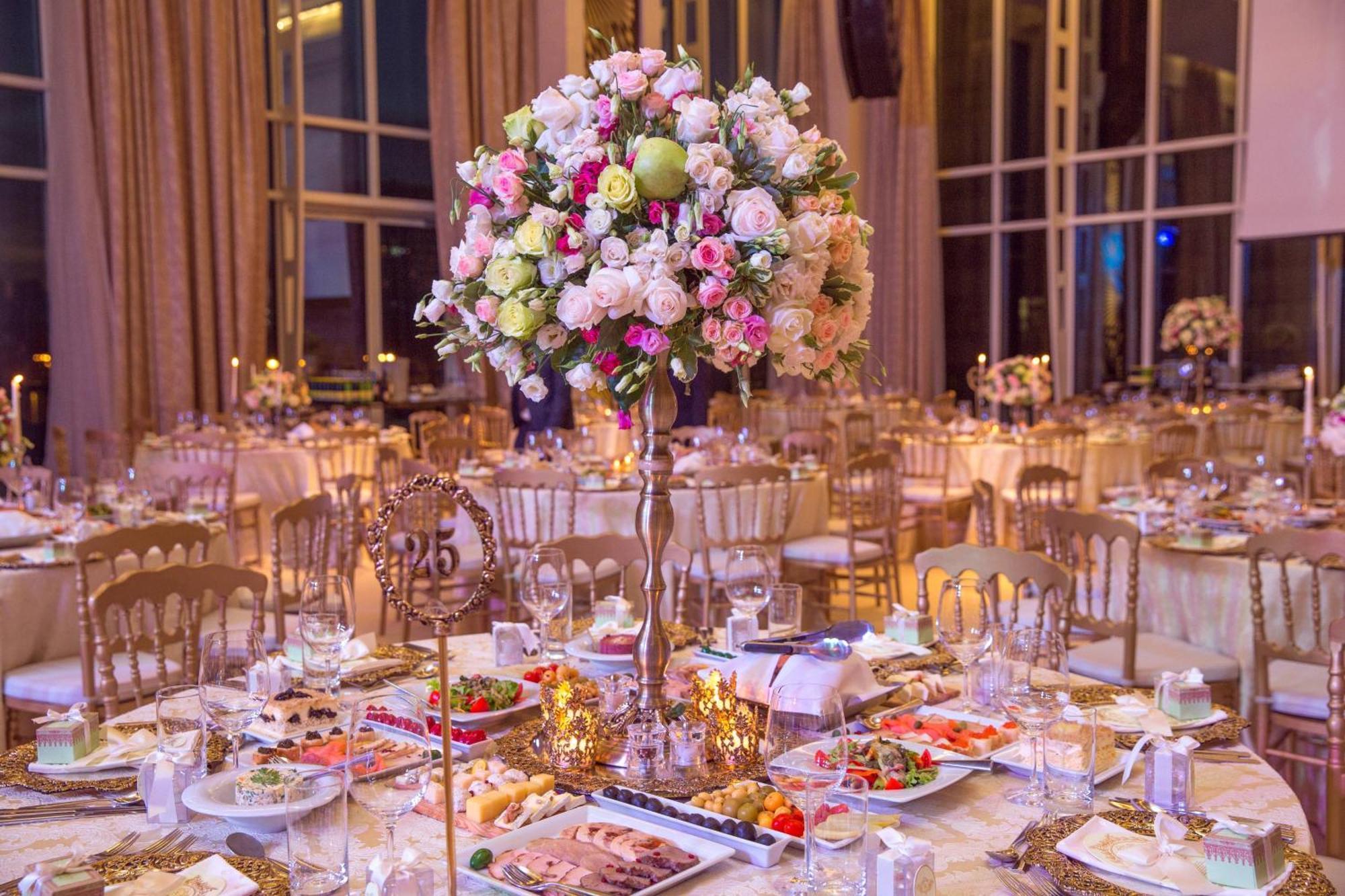 Jw 메리어트 압셰론 바쿠 호텔 외부 사진 A wedding reception
