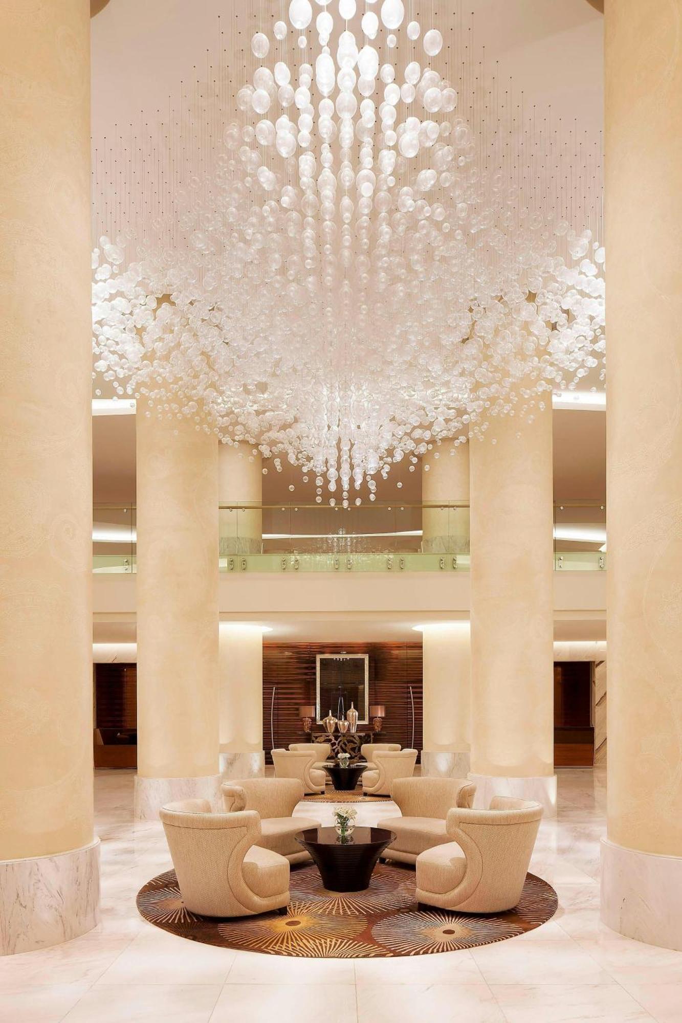 Jw 메리어트 압셰론 바쿠 호텔 외부 사진 The lobby of the Ritz-Carlton, DIFC